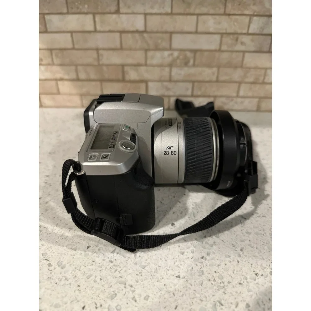Minolta Maxxum 4‎ film camera with bag